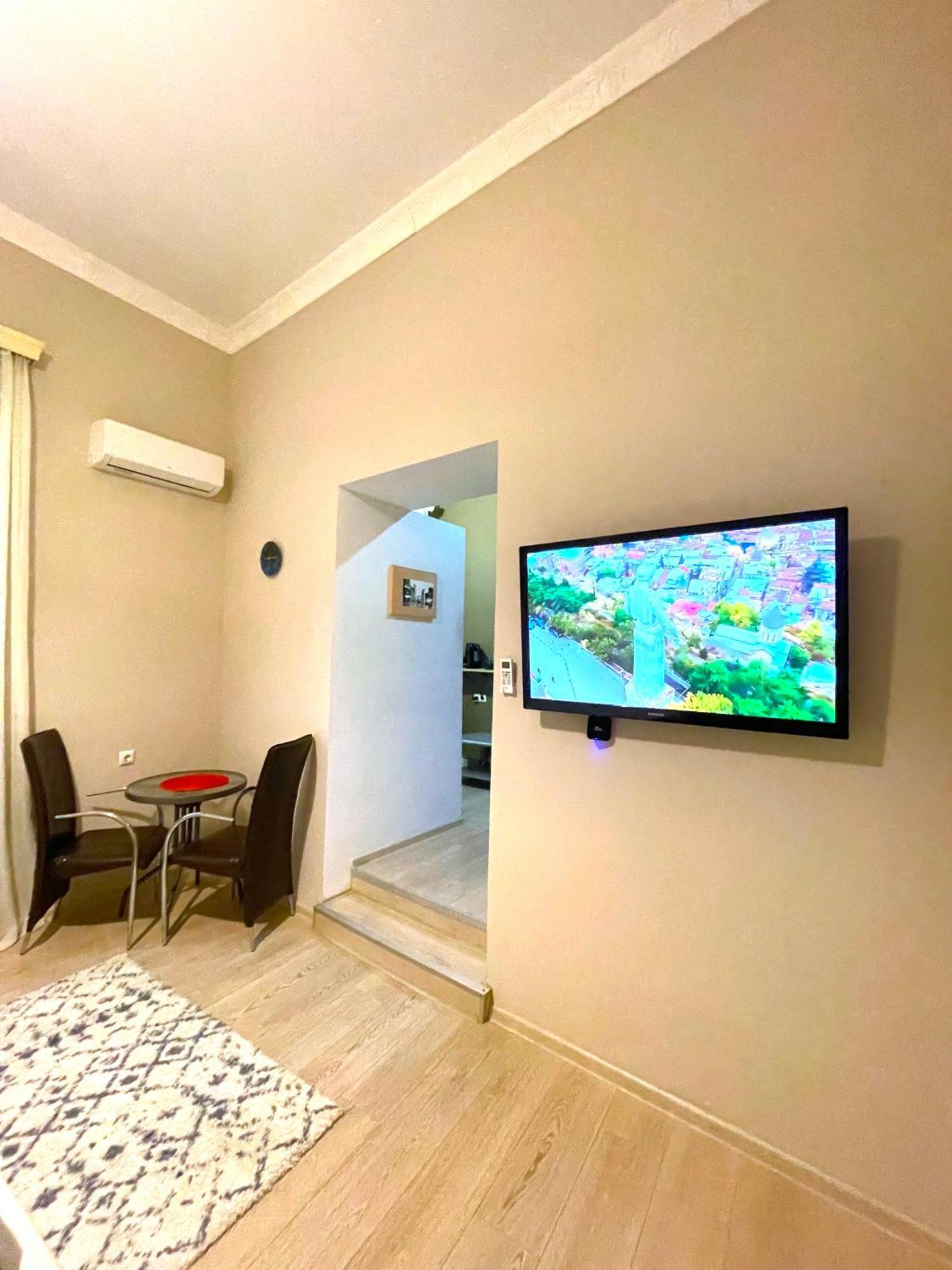 Art Hotel Tabidze Tbilisi Ngoại thất bức ảnh